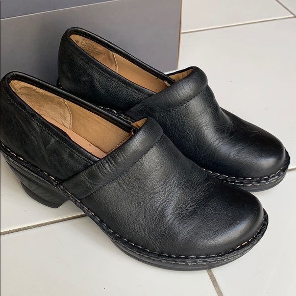 Softspots Women’s Leather Shoes - Picture 7 of 7